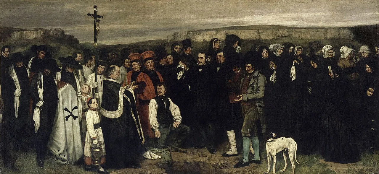 Grande toile sombre montrant une foule en deuil autour d’une fosse dans un paysage de falaises