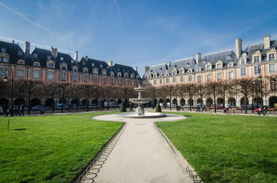 Le Retour de l'Art Fait Main : Renaissance des Techniques Traditionnelles